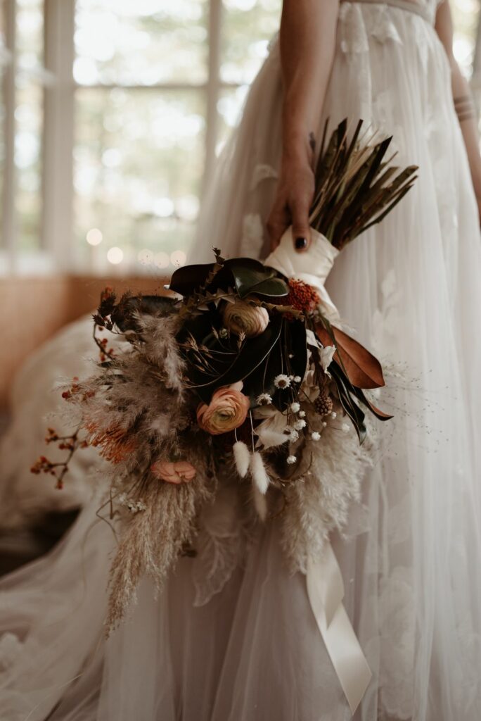 Fleuriste À la vie au vert – bouquet séché magnolia bohème
