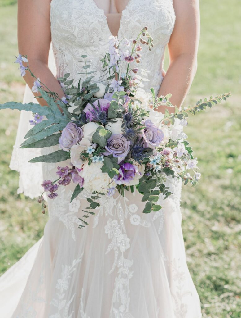 Fleuriste À la vie au vert – mariée bouquet lilas mauve