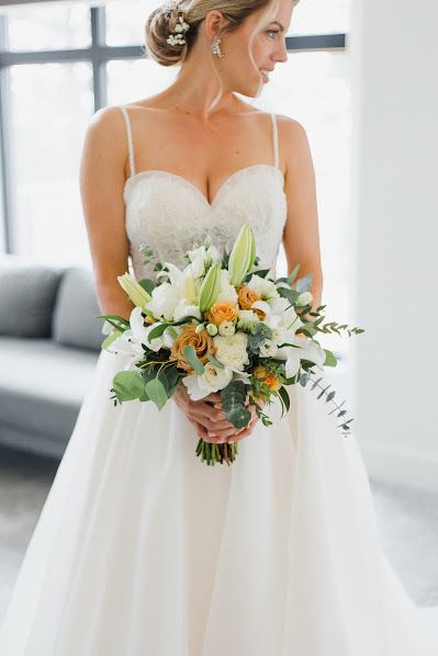 Fleuriste À la vie au vert – mariée bouquet orange blanc lys
